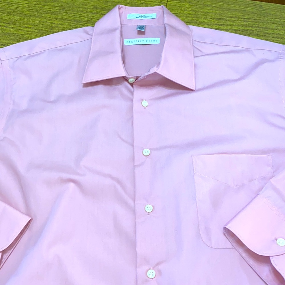 Geoffrey Beene Quick Dry Button Down Pink Long Sleeve Dress Shirt XL. 17.5 34/35